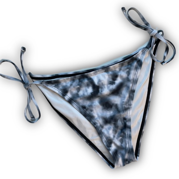 Fashion Nova Maui Mix and Match Tie Bikini Bottom🌟 - Picture 1 of 8